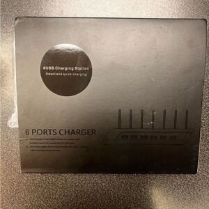 6 Port Charging Station